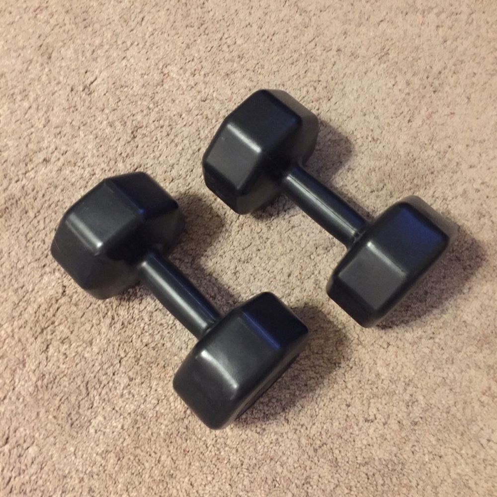 2 x 2.5 lb. free weights